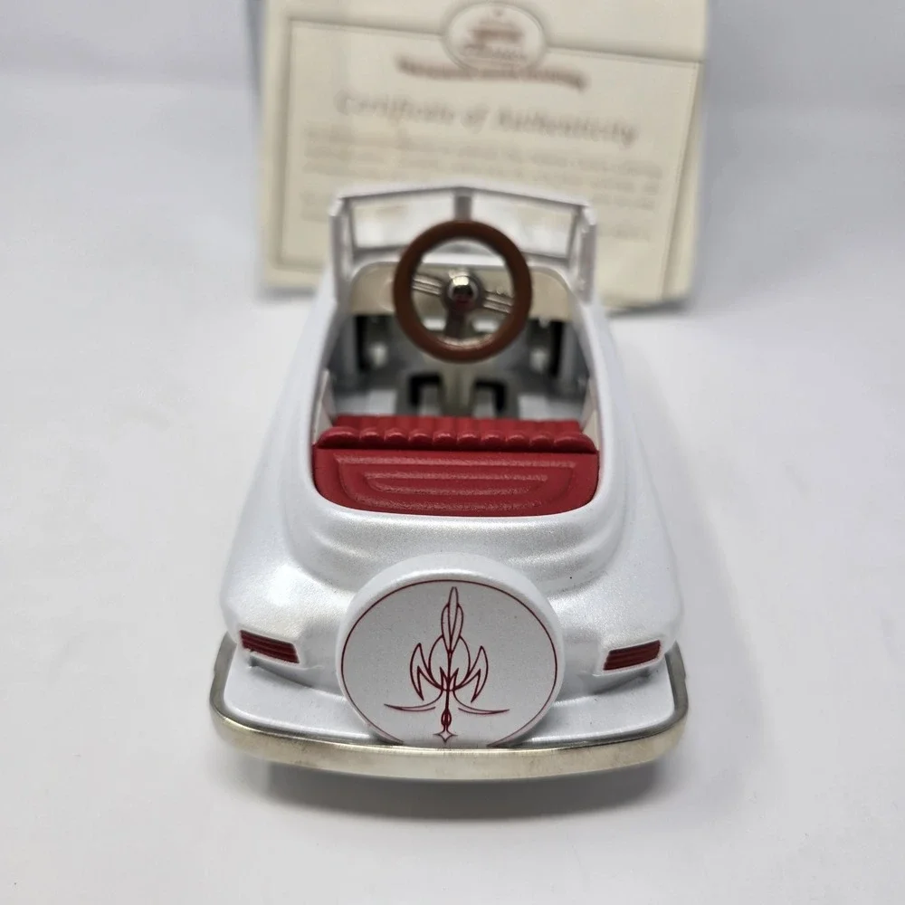 Hallmark Kiddie Car Classics 1950s Custom Convertible Don Palmiter QHG7101 White